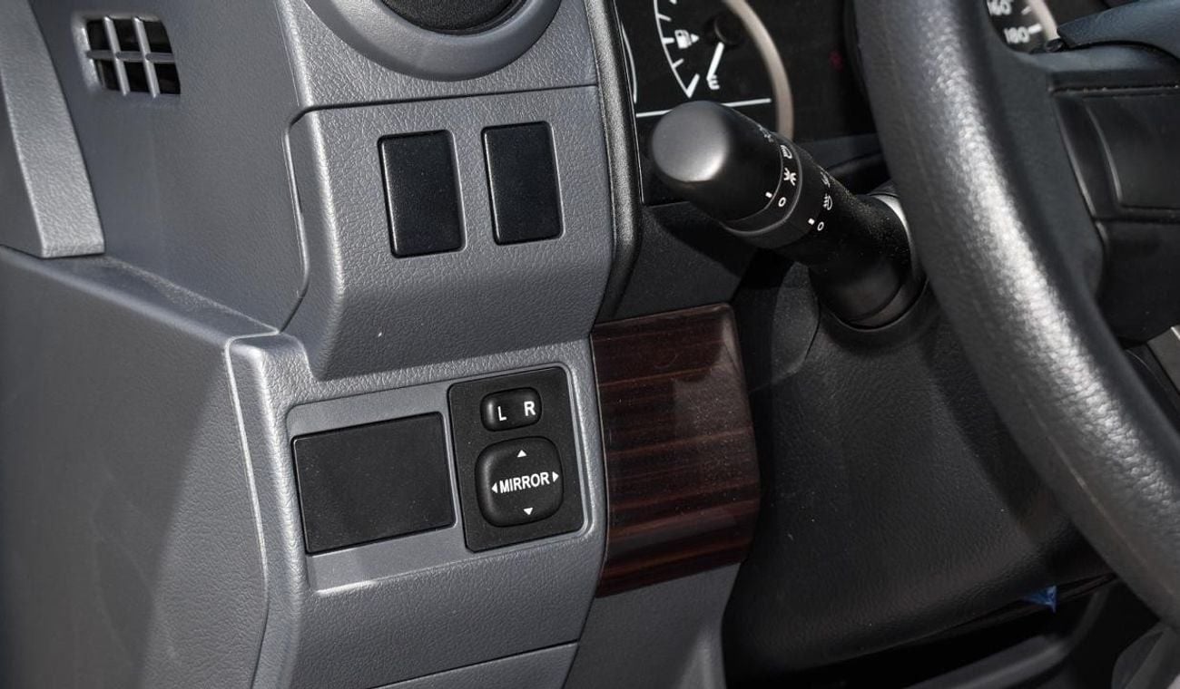 تويوتا لاند كروزر Toyota Landcruiser Hardtop 4.0 CC Manual Patrol