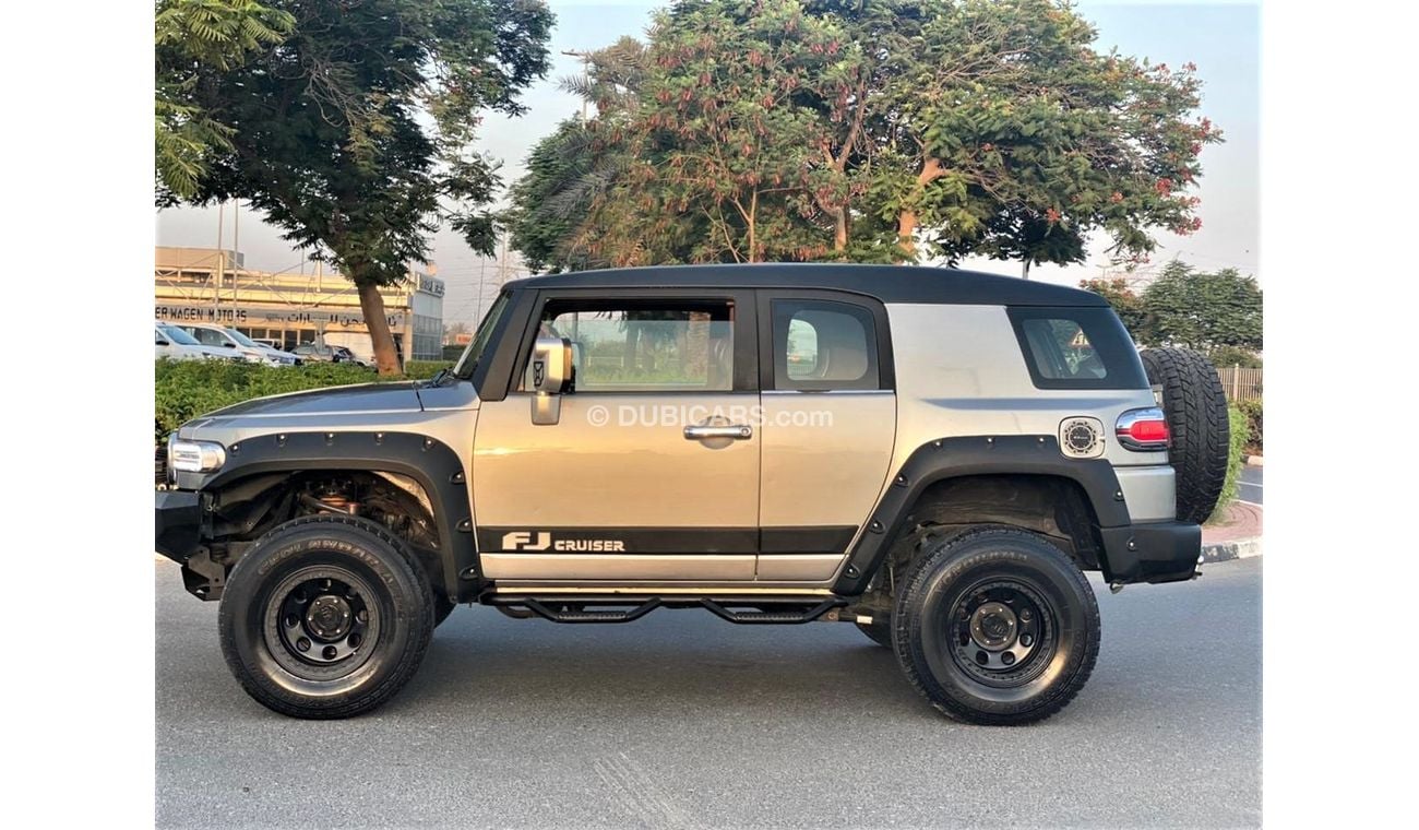 تويوتا إف جي كروزر تويوتا اف جي 2010 فل اوبشن معدل