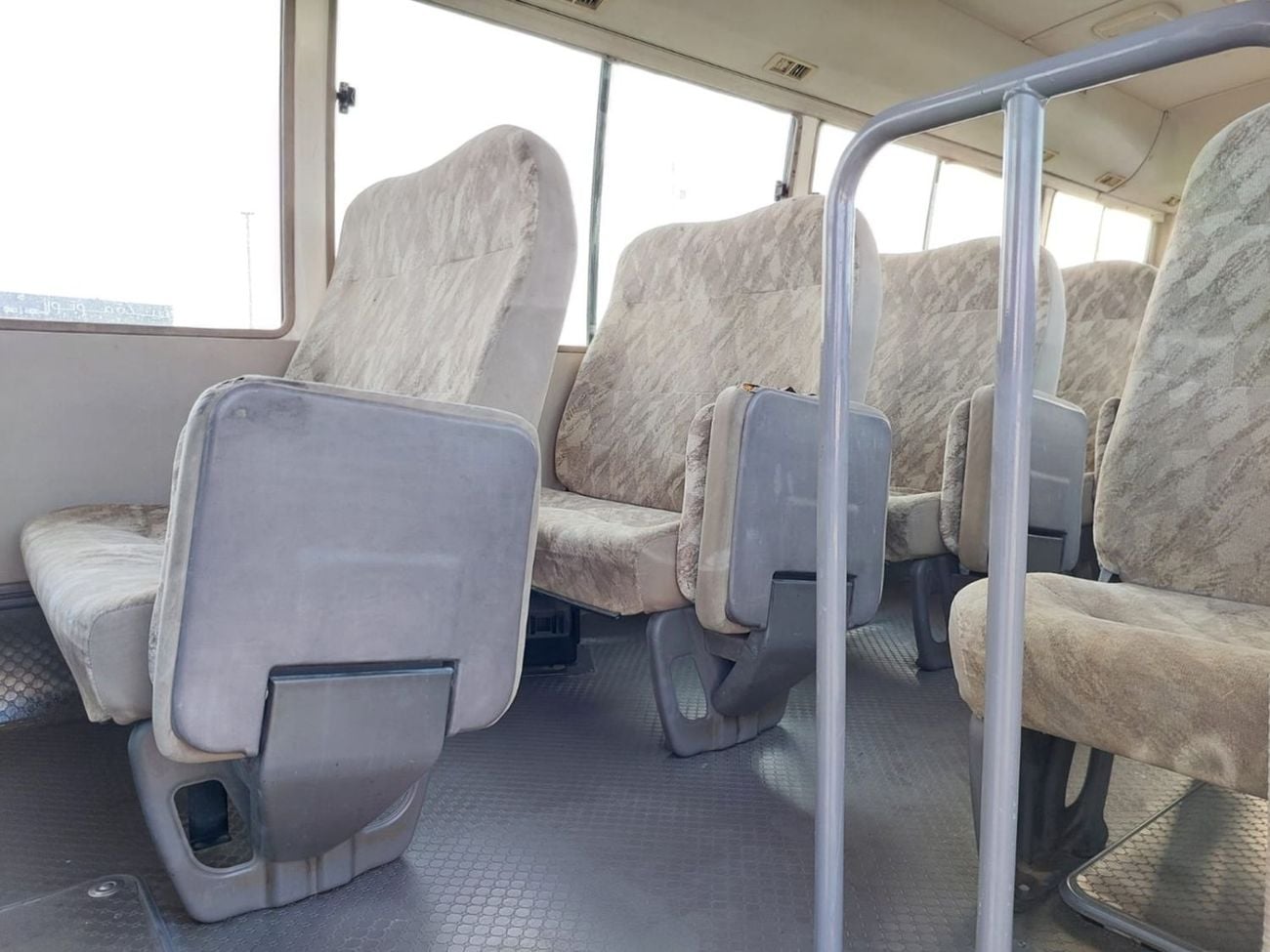 Mitsubishi Rosa MITSUBISHI ROSA BUS RHD 2001 MODEL 5.2 L DIESEL MANUAL(PM01614)