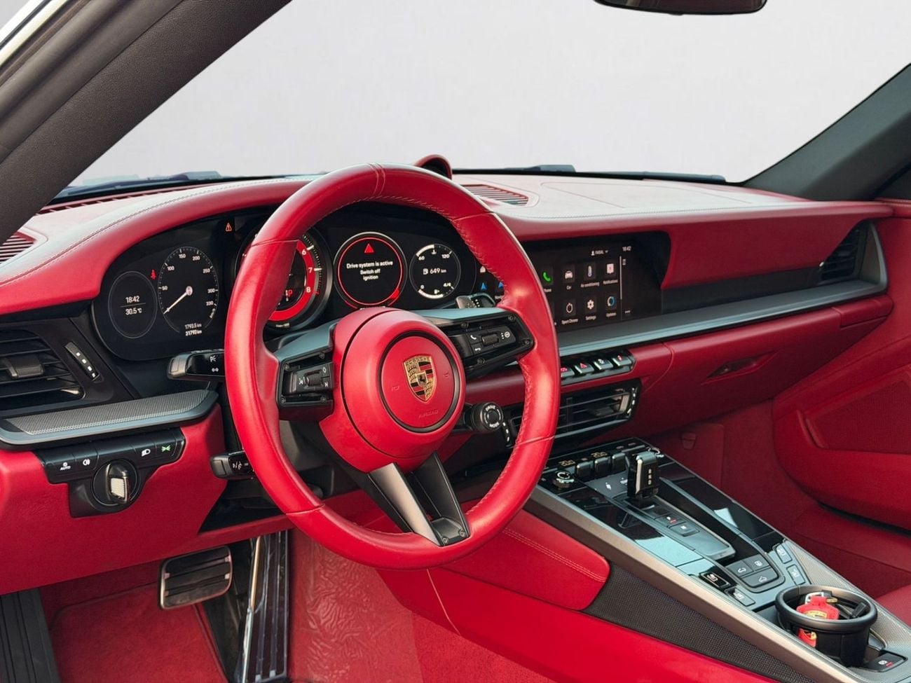 بورش 911 CARRERA EXTENDED WARRANTY 2029 | HIGH SPEC | FULL AL NABOODA SERVICE HISTORY | AEROKIT | GCC