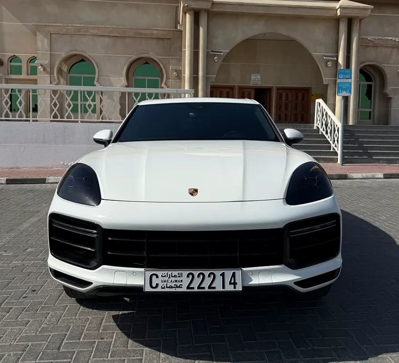 Porsche Cayenne STANDARD LOW MILEAGE + 1 YEAR SERVICE CONTRACT