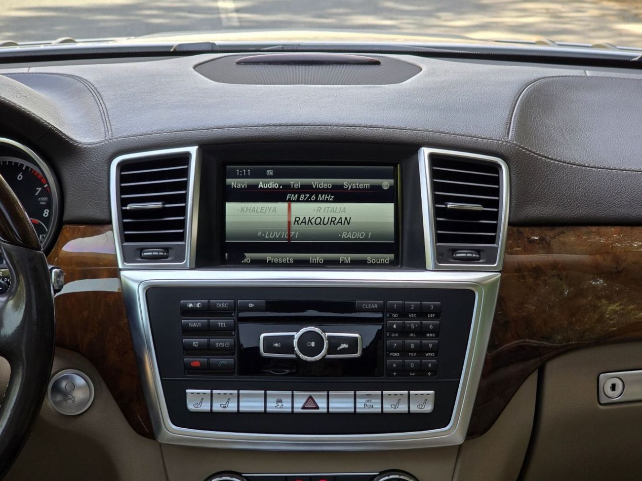 Mercedes-Benz GL 500 Std 4.7L MERCEDES GL-500 2014 GCC // FULL OPITION // ACCIDENT FREE // PERFECT CONDITION