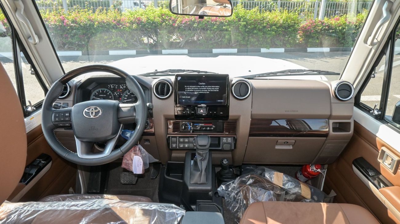 Toyota Land Cruiser 70 ECT0060 - Toyota LC71 SWB Htop - 4.0L Petrol Auto White  - Winch & Difflock