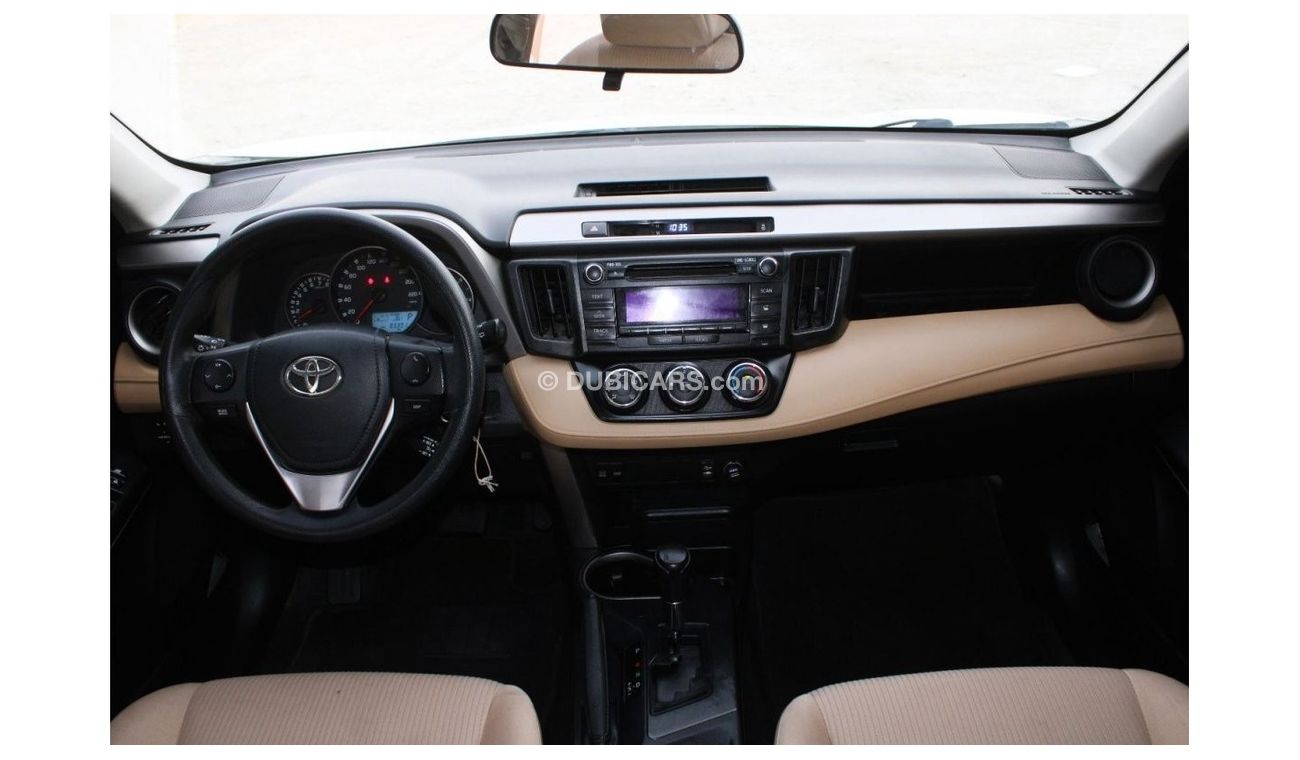 Toyota RAV4 EX Toyota rav 4 white 2016 GCC excellent condition without accident