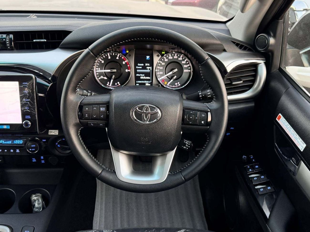 تويوتا هيلوكس 2025 TOYOTA RIGHT HAND DRIVE HILUX TOP-LINE D/CAB 2.8L DIESEL BRAND NEW 0KM