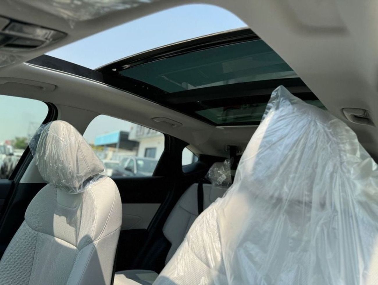 هيونداي توسون PREMIUM PLUS HYUNDAI TUCSON 1.6T - 2025 MODEL - WHITE COLOR