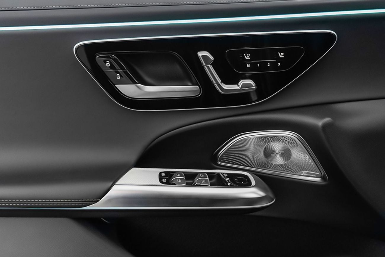 Mercedes Benz E300 PREMIUM