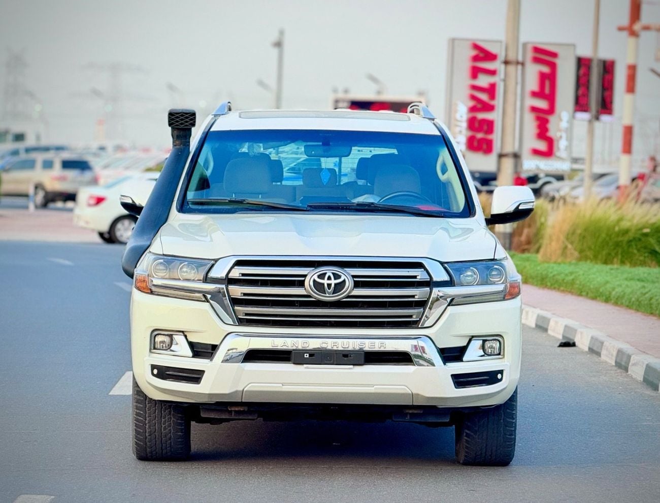 تويوتا لاند كروزر GXR 2020 Model LHD DIESEL ENGINE FULL OPTION