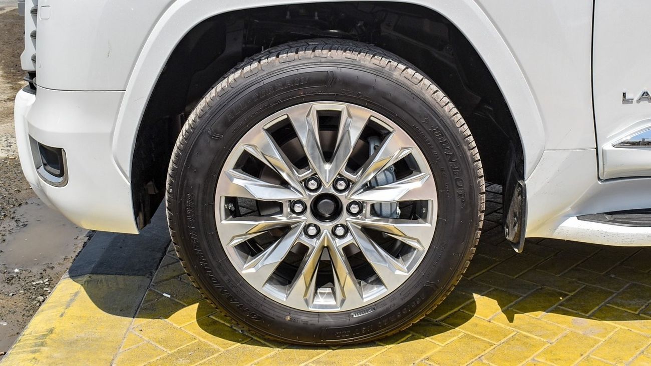 Toyota Land Cruiser VXR 3.5L TWIN TURBO