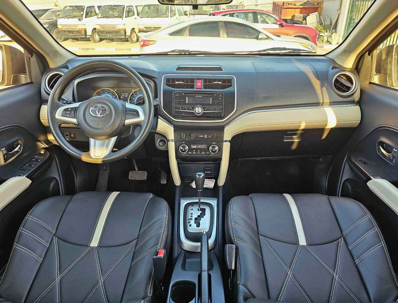 Toyota Rush / 7 SEATER/ LEATHER/ FULL OPTION/ LOT#3866