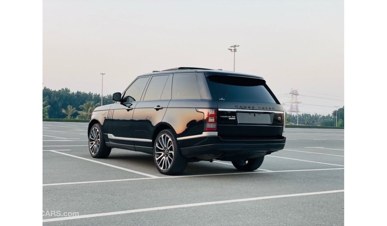 لاند روفر رانج روفر فوج HSE RANGE ROVER VOUGE HSE MODEL 2015 GCC SPACE FULL OPTION