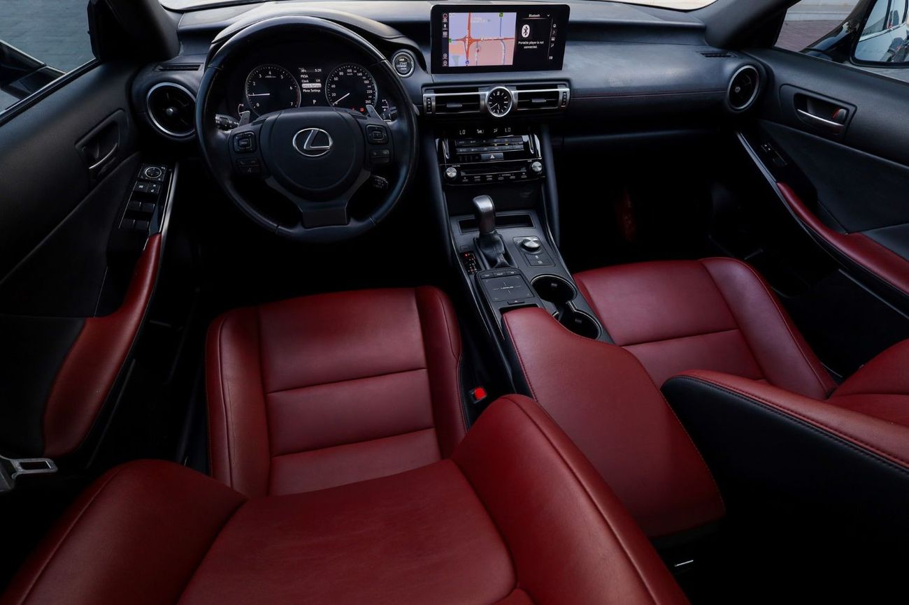 Lexus IS300 Premier Lexus IS300 2021 GCC under Warranty with Flexible Down-Payment.