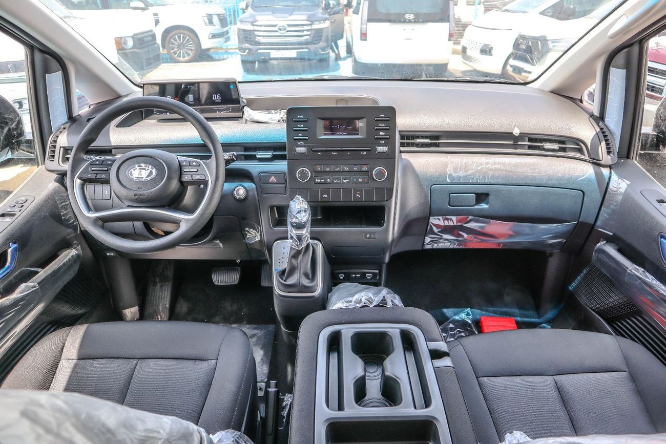 هيونداي ستاريا Hyundai staria 3.5L 2025model A/T 11 seaters
