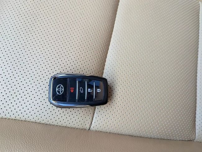Toyota Fortuner VXR, миниатюра 29