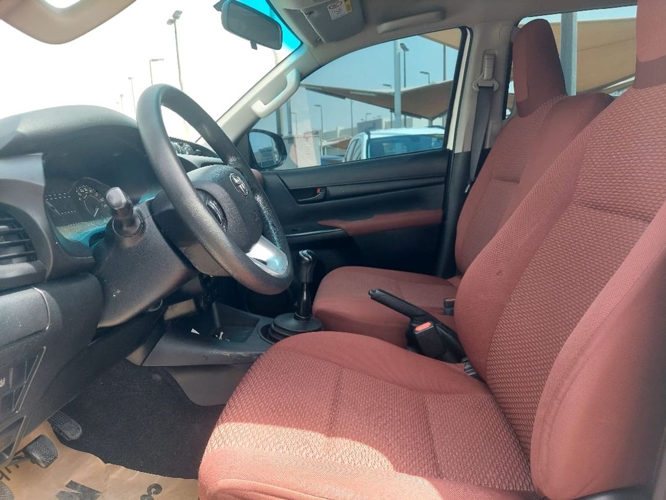 Toyota Hilux DC 2.4L 4WD DIESEL MANUAL TRANSMISSION