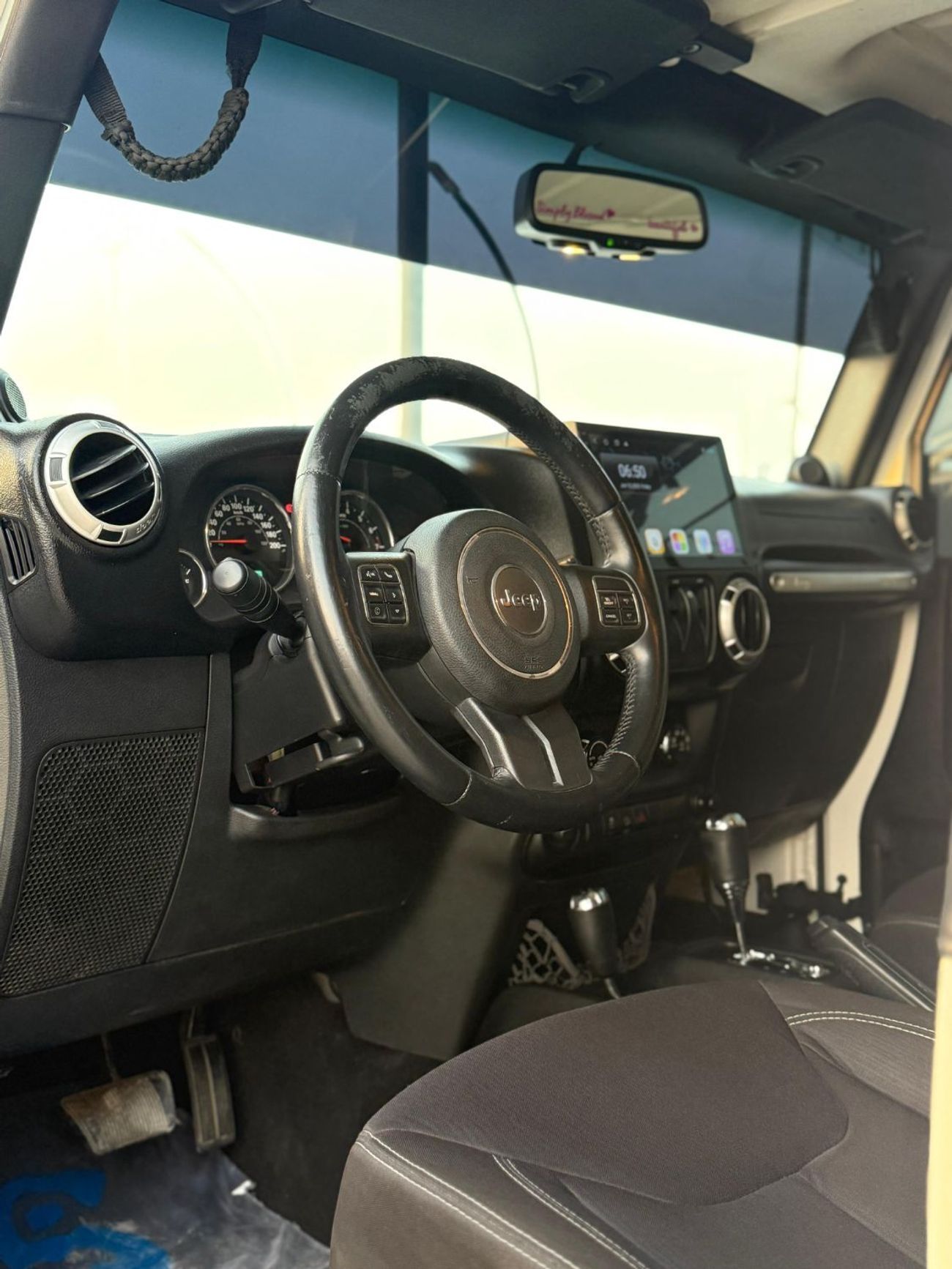 جيب رانجلر Sahara 3.6L M/T