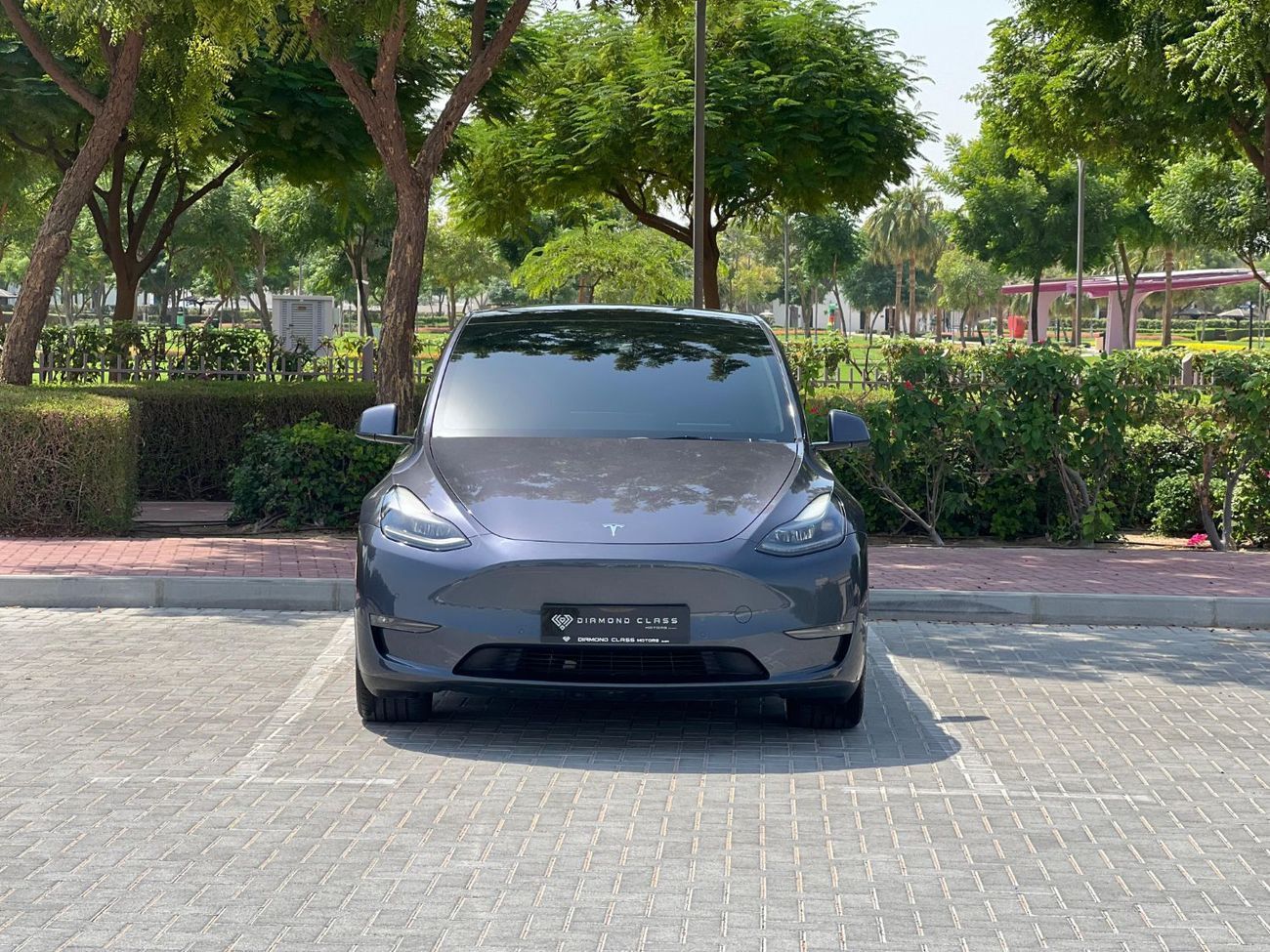 Tesla Model Y Long Range (AWD)