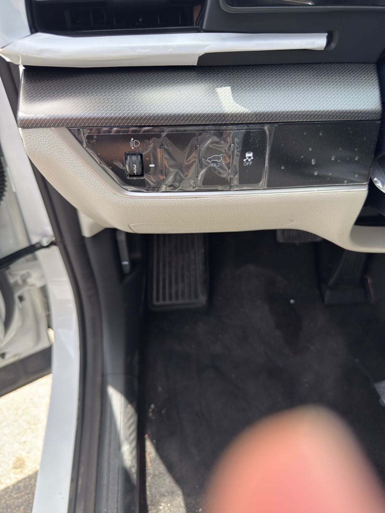 كيا سبورتيج 2.0L PETROL - FULL OPTION