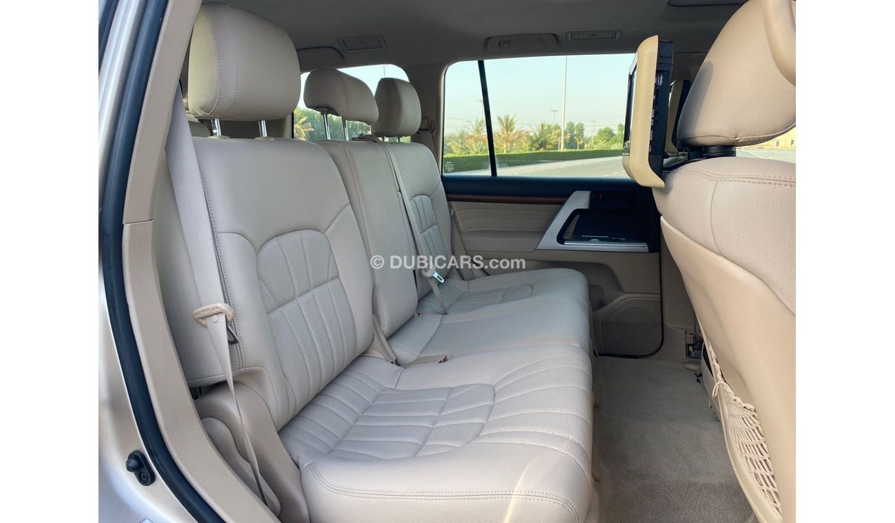 Toyota Land Cruiser GXR