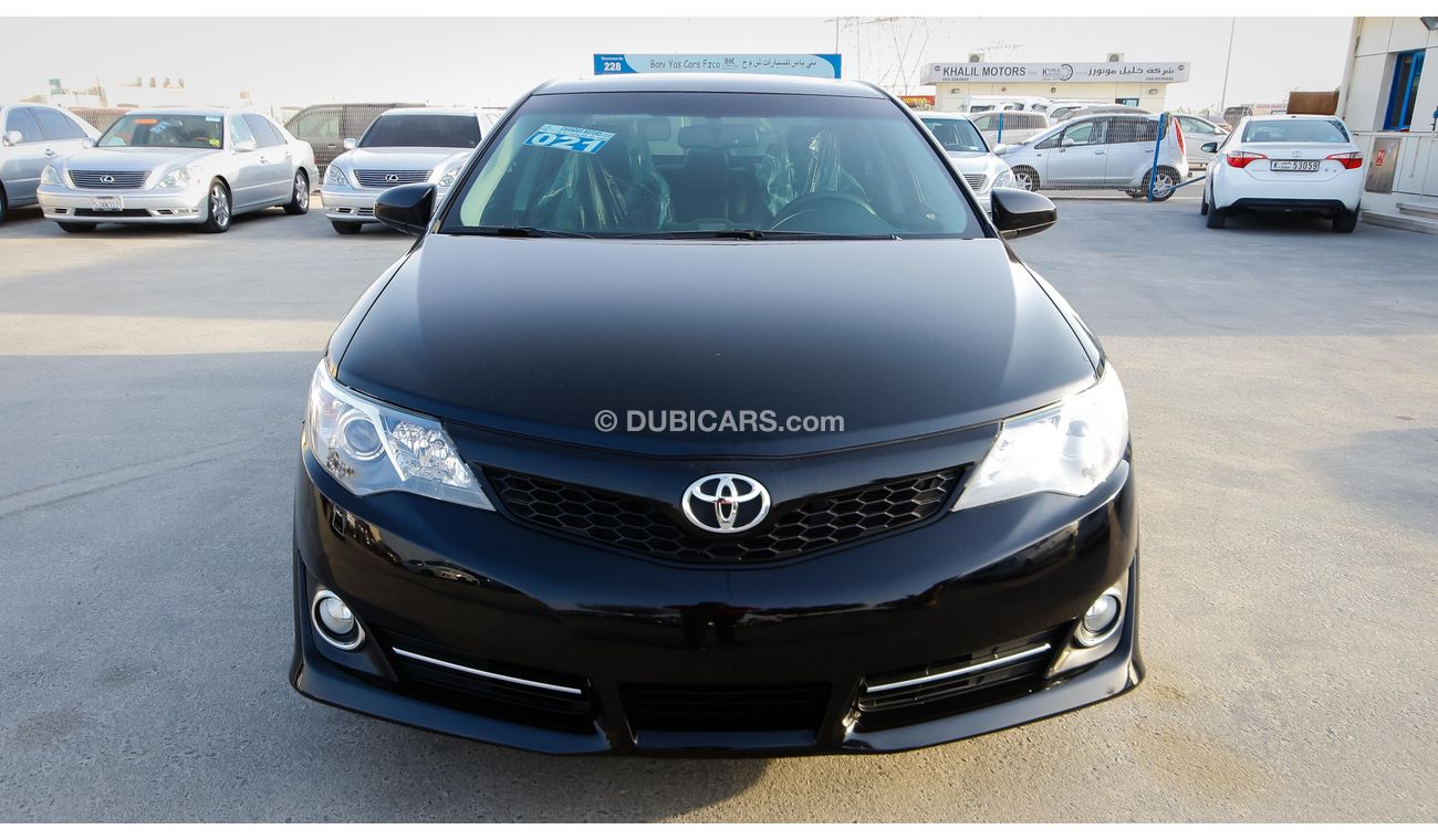 Toyota Camry SE