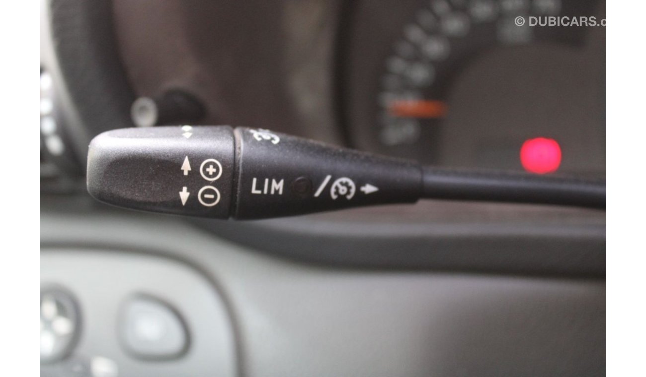 Mercedes-Benz C 200 ACCIDENTS FREE - GCC - PERFECT CONDITION - ELEGANCE - FULL OPTION - ENGINE 1800 CC