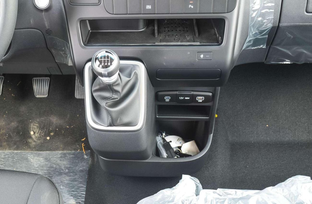 Hyundai Staria HYUNDAI STARIA 2.2L DIESEL MINIVAN 2026