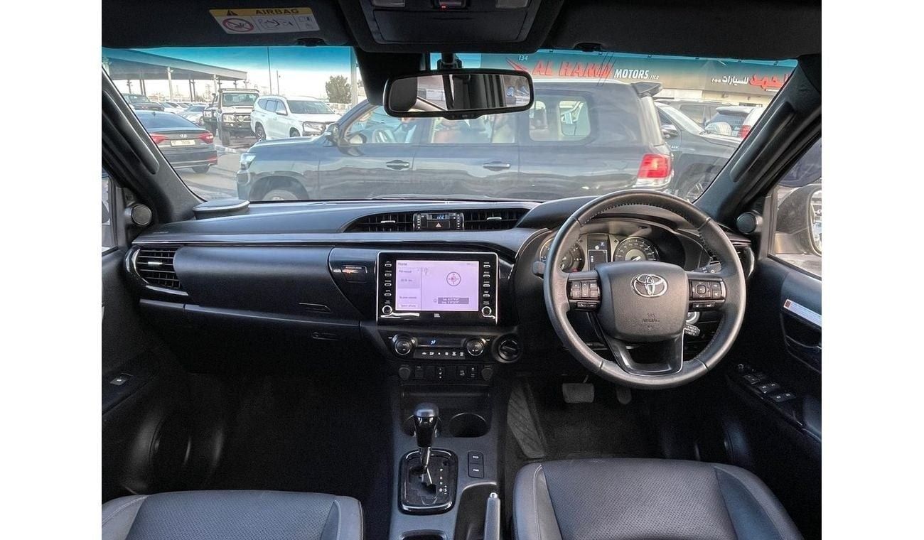 تويوتا هيلوكس diesel 2.8 liter automatic right hand drive with 4 side cameras leather power seats push button star