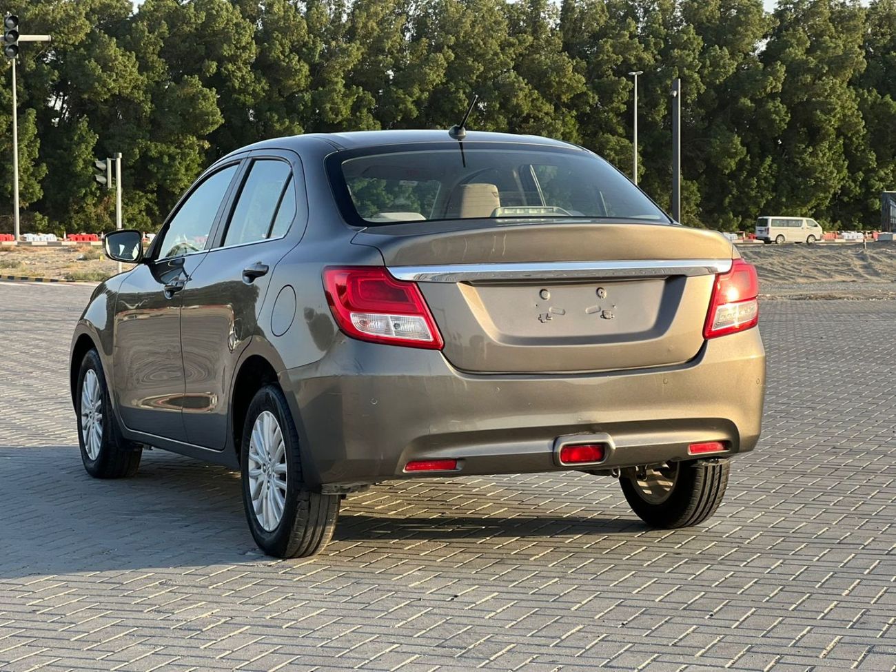 سوزوكي دزاير GL 1.2L