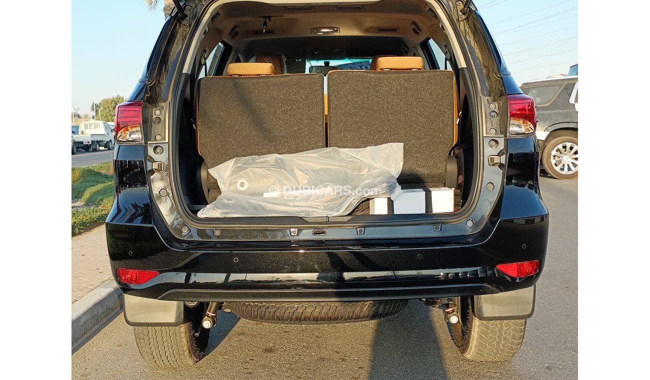 Toyota Fortuner 4.0L V6 PETROL, DVD+ CAMERA / REAR A/C (CODE # 89653)