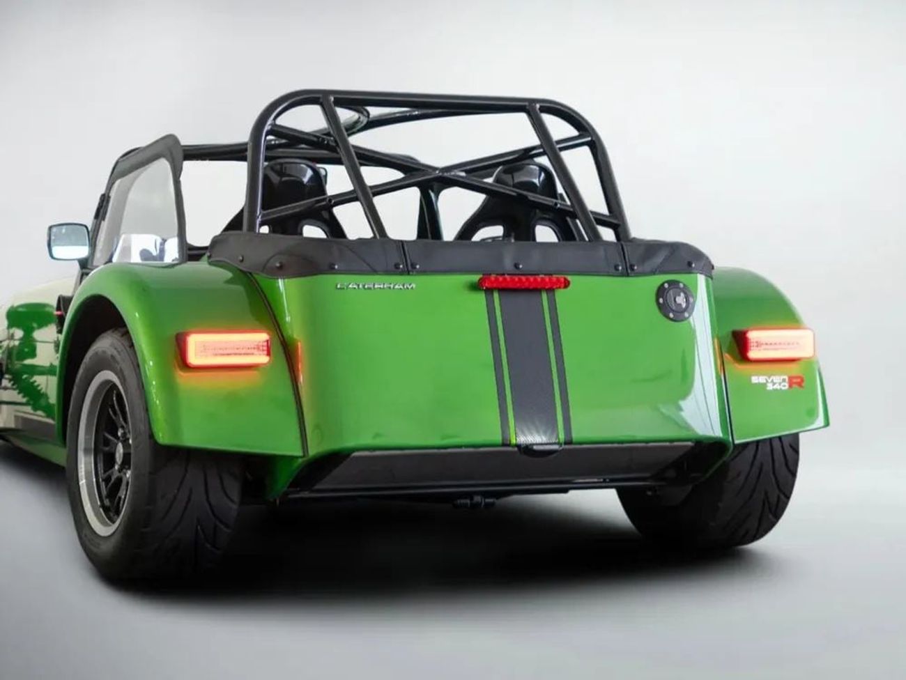 Caterham Seven 340R 2024 Caterham Special Order in Mercedes Magno Hell Green Pearl / Bespoke High Option Order /
