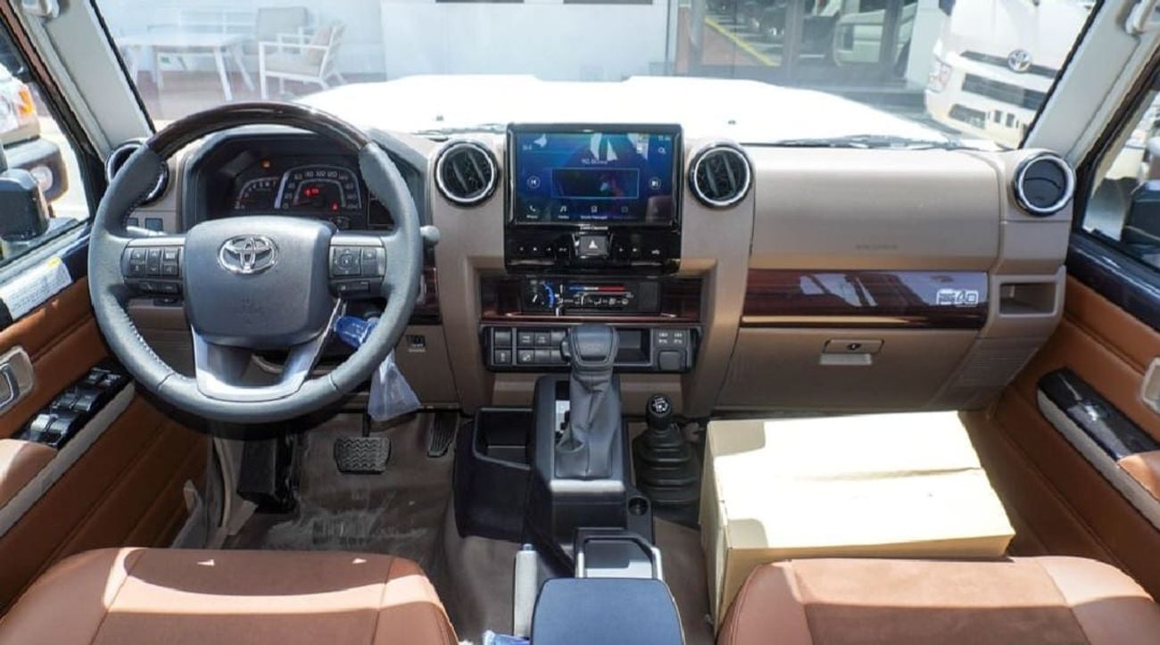 Toyota Land Cruiser Pick Up TOYOTA LC79 DC 2.8L DSL 25 YM FULL OPTIONS AT LC79 DC 2.8L DSL FULL AT 25 YM