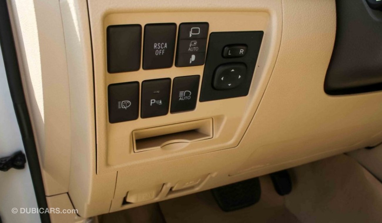 Toyota Land Cruiser تويوتا لاندكروزر  VXS V8 5.7L Beige inside full option