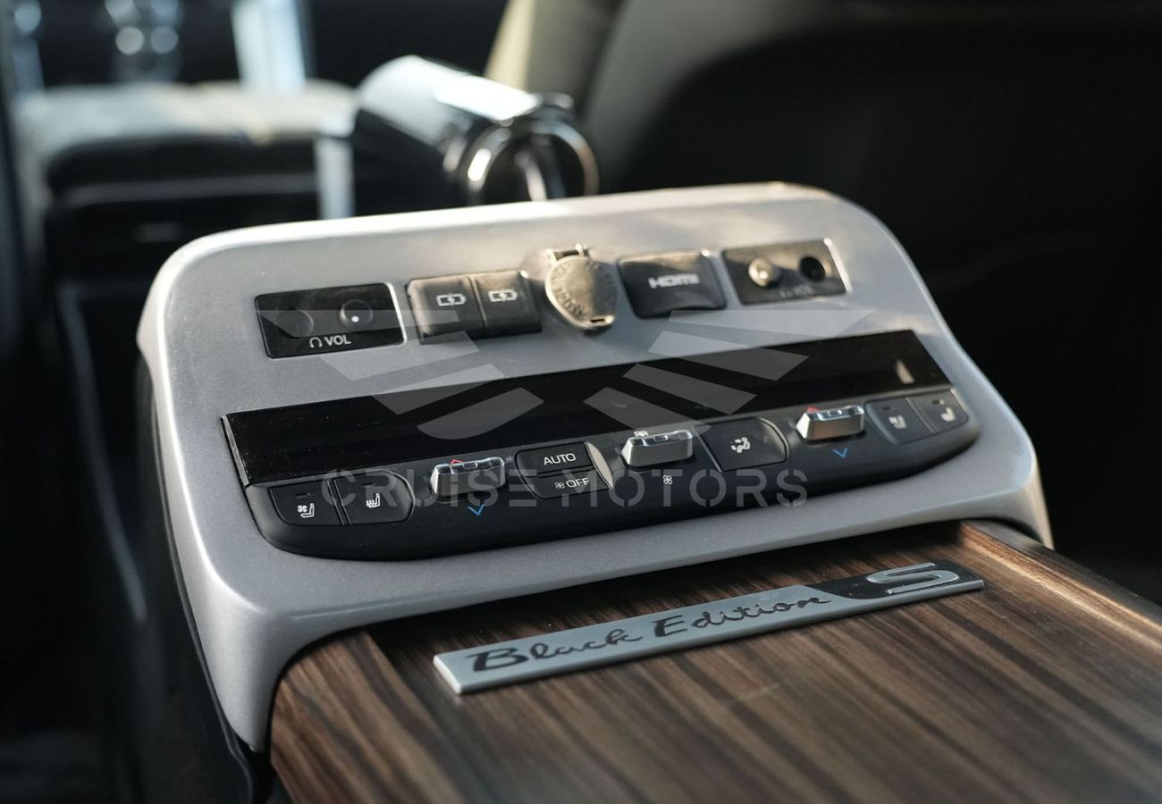 تويوتا لاند كروزر LC300 VIP XTREME EDITION 3.5 Petrol AT MY2025 – BLACK