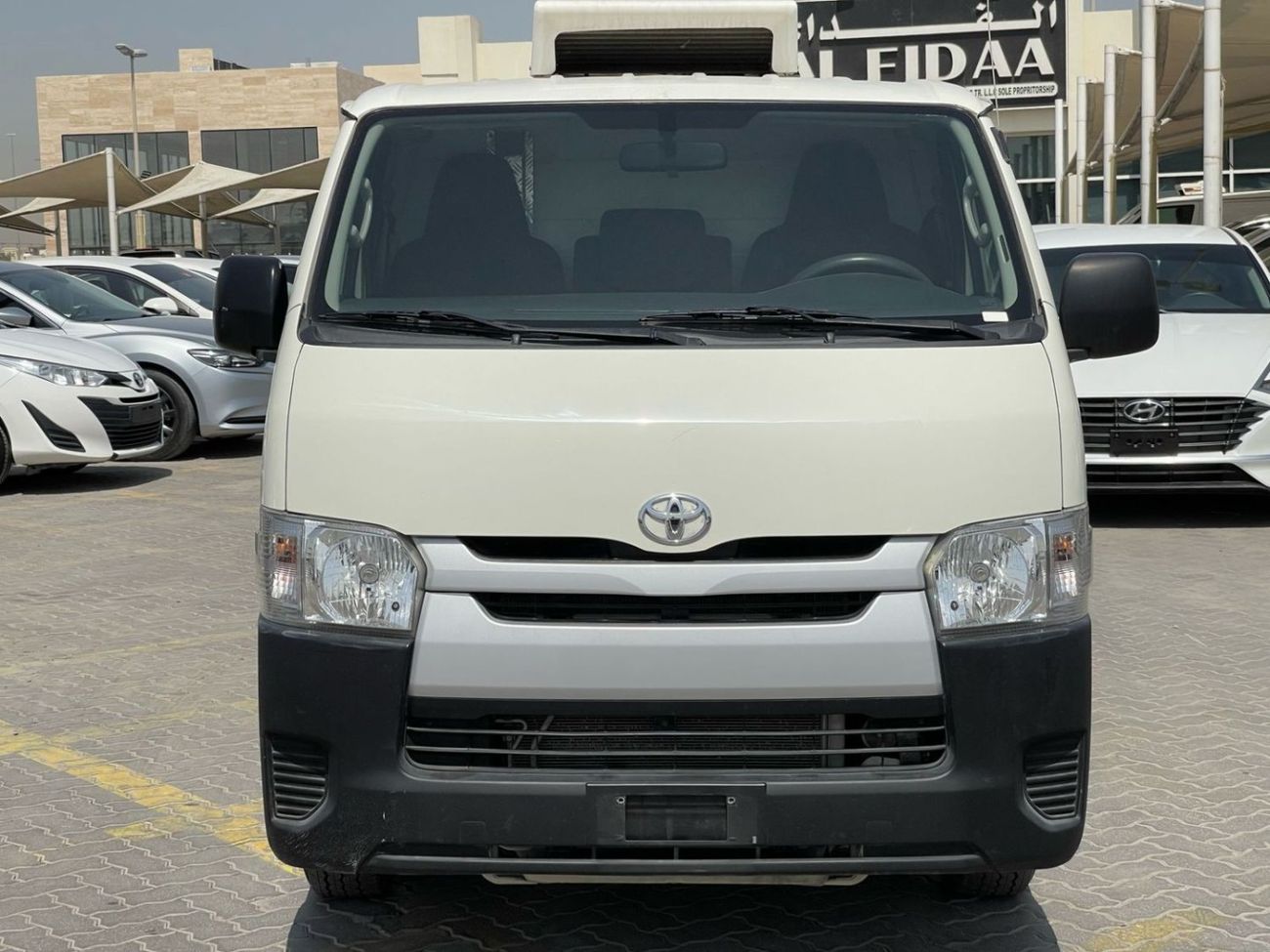 Toyota Hiace 2021 GCC FULL OPTION PERFECT CONDITION TOYOTA HICErefrigerator