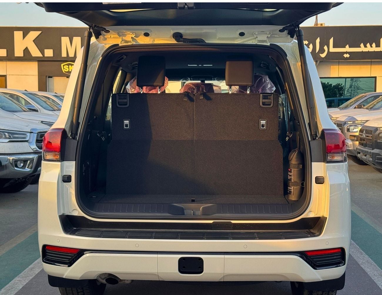 Toyota Land Cruiser GXR | 4.0L Full Option | Digital Meter | SUNROOF | CODE# GXR42H