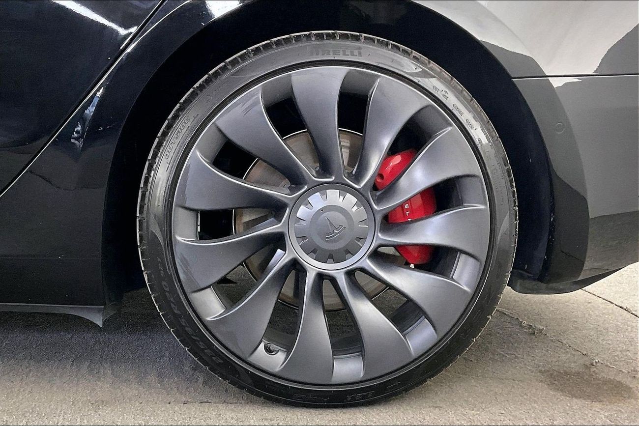 تسلا موديل 3 Performance (Dual Motor) | National Day Celebration | شامل الضمان | 0 ﺪﻔﻋﺓ ﺃﻮﻟﻯ