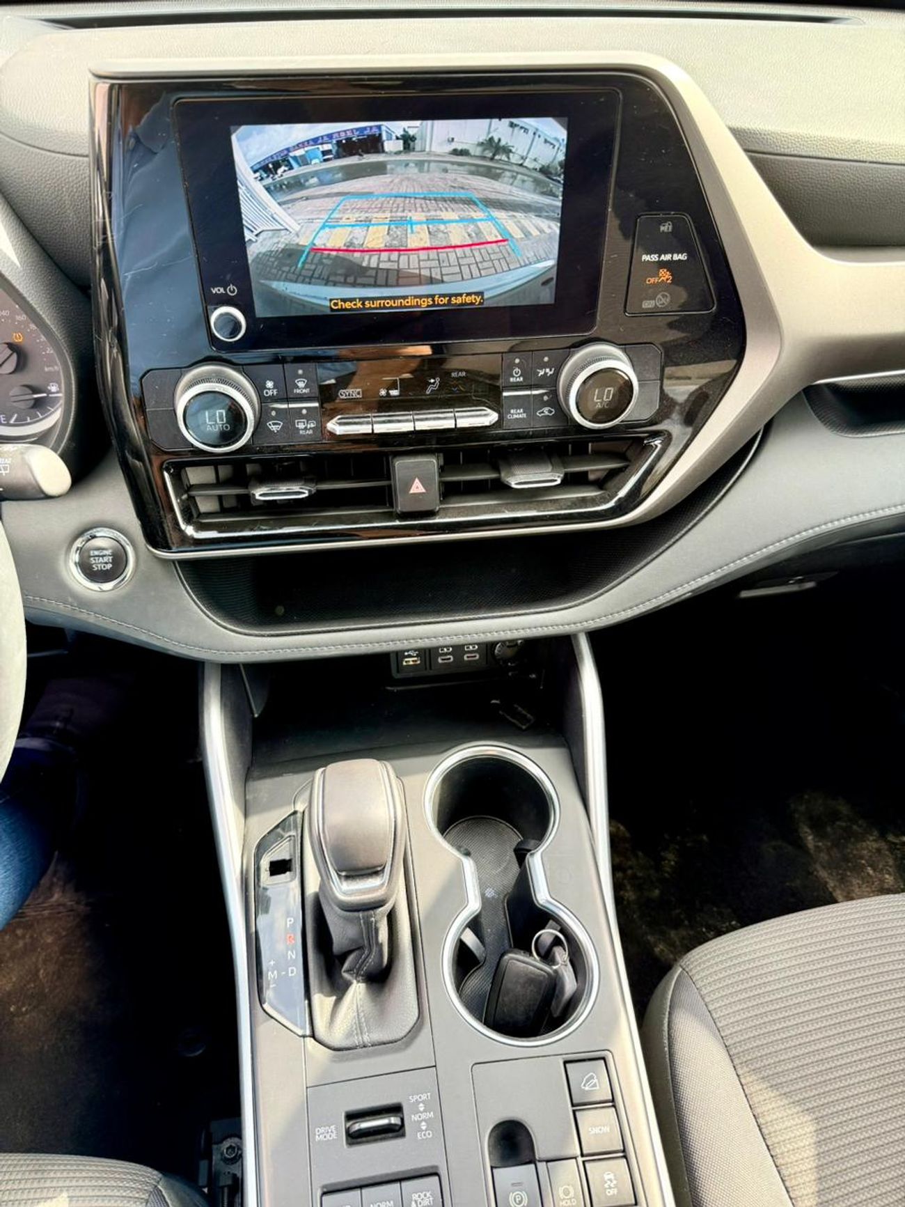 تويوتا هايلاندر 2023 Toyota Highlander AWD 4x4 2.5 Turbo Charge 4 cylender