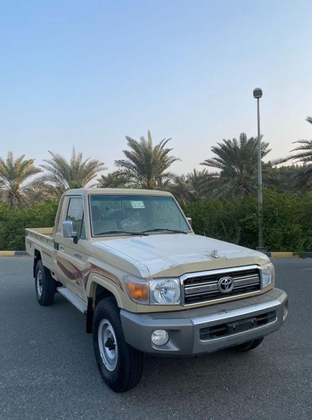 Toyota Land Cruiser Pick Up Toyota Land Cruiser Pickup Single Cab 4.5 Petrol 2009 model