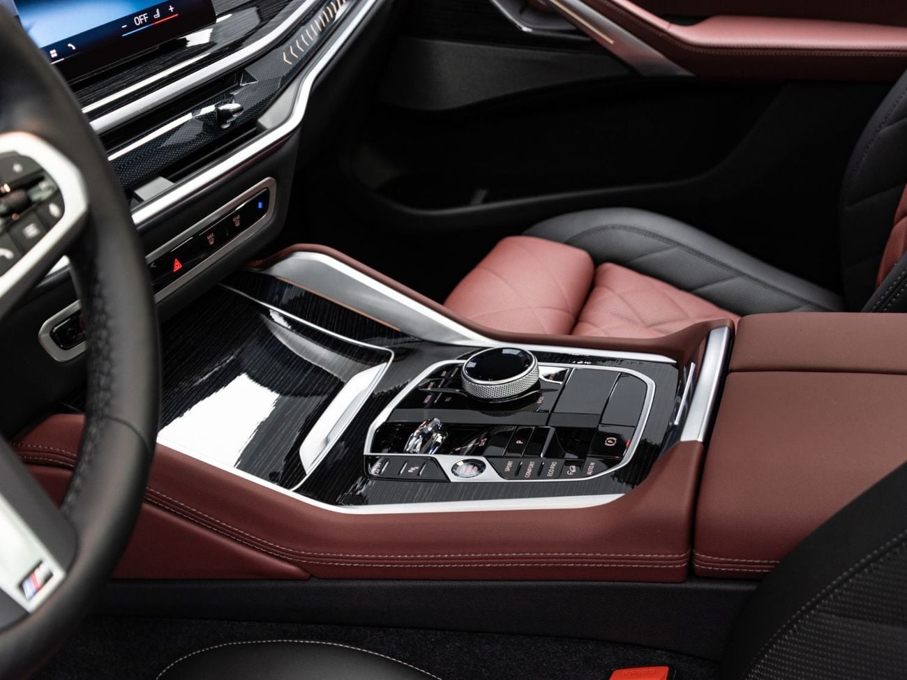 BMW X6 XDRIVE40I M SPORT BUY NOW, PAY 2027 | THE BLACKLINE STANDARD | BMW Warranty + Service Contract, GCC,