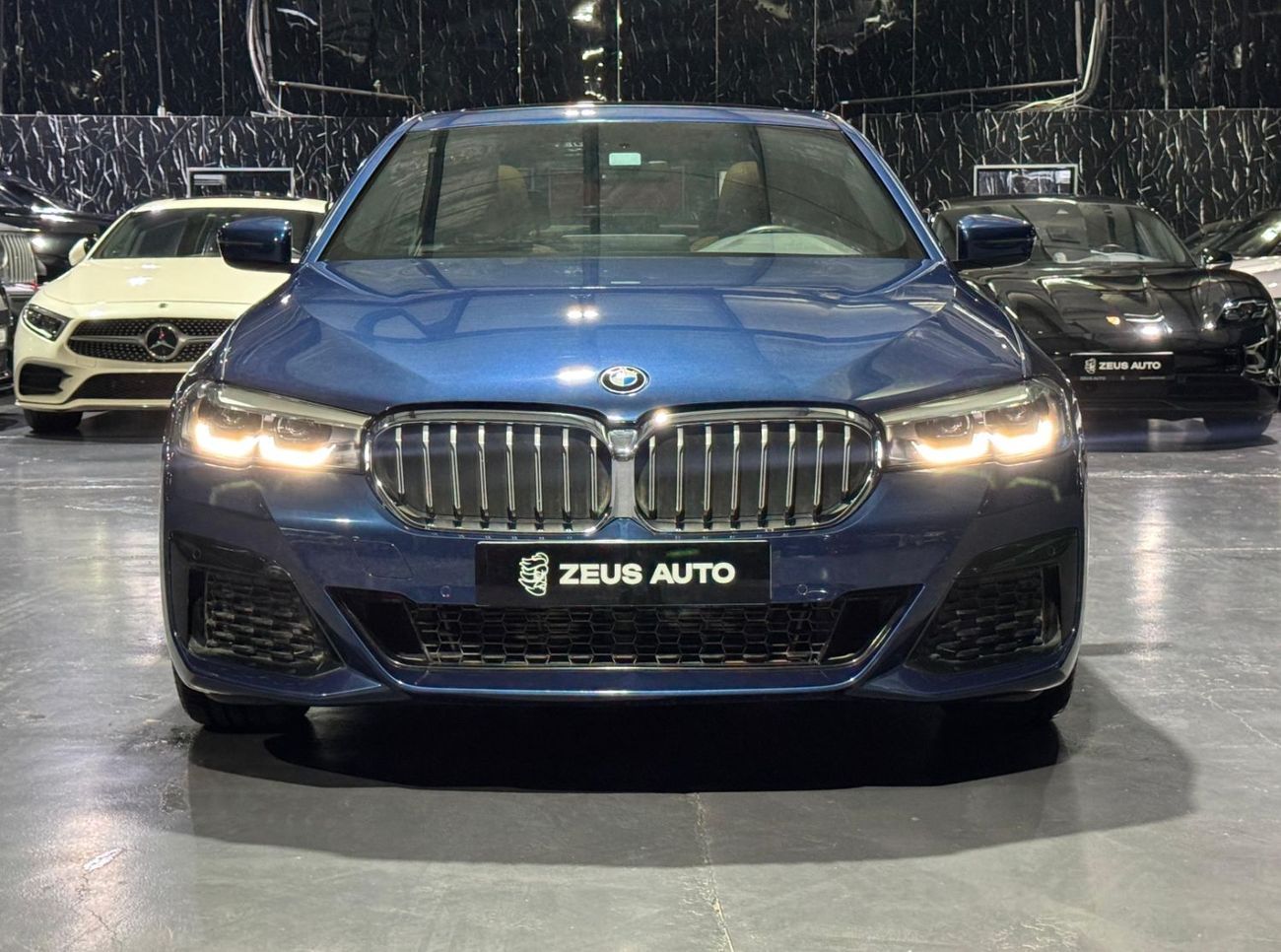 BMW 520i 2023 BMW 520i M-Sport, Nov 2026 Warranty + Service Pack, Very Low Kms, GCC