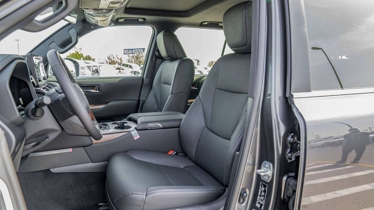 Toyota Land Cruiser TOYOTA LANDCRUSIER LC300 VX 4.0 PETROL TWIN TURBO