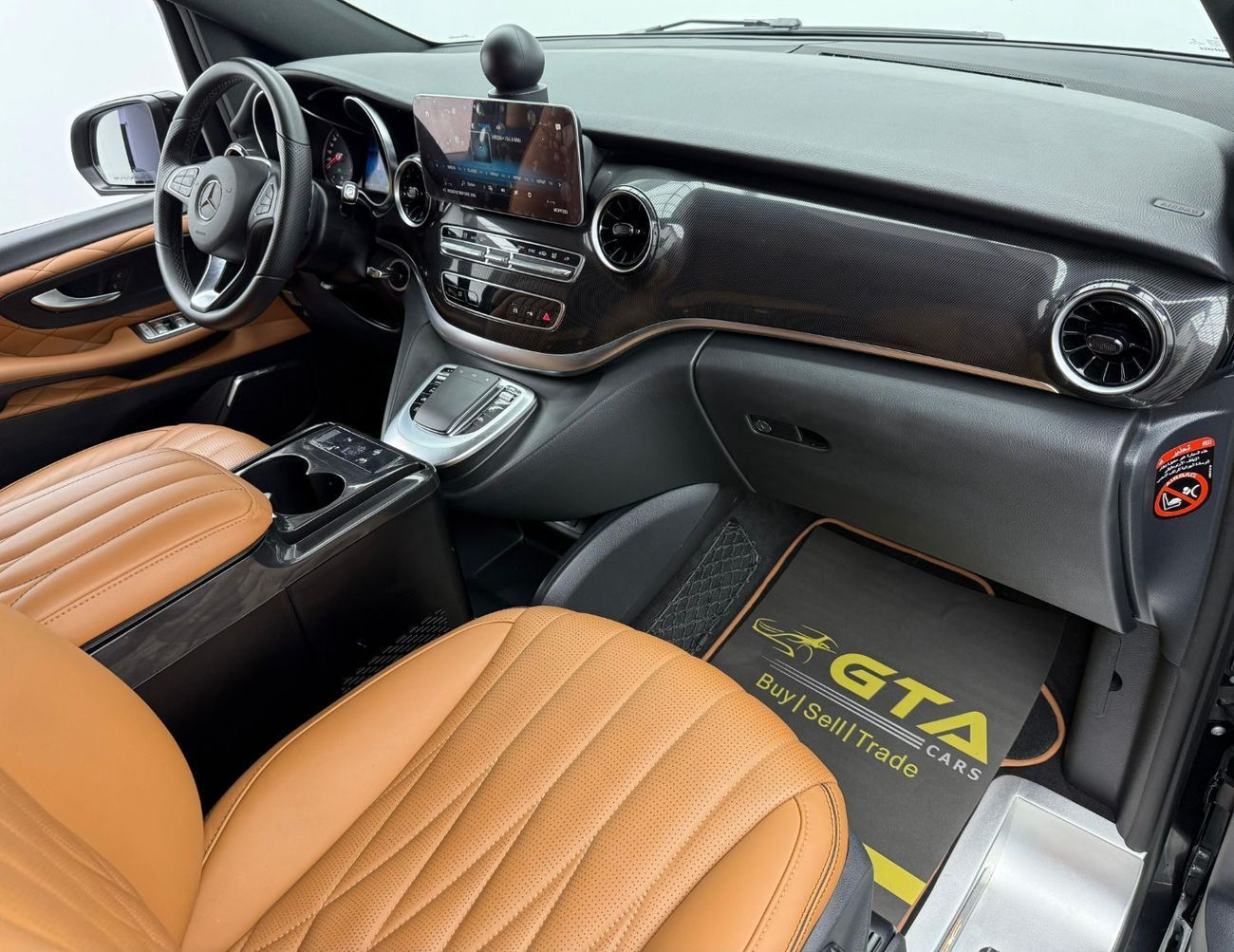 Mercedes-Benz V 250 2023 Mercedes Benz V250 V-Line Design, Warranty, Low Km, Fully Loaded, Excellent Condition, GCC