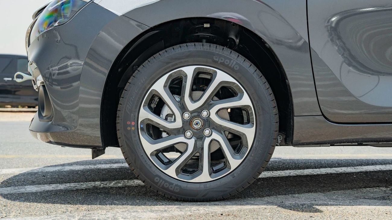 سوزوكي بالينو 2025 Suzuki Baleno 1.5L petrol At Full option -Grey