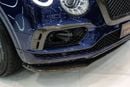 بنتلي بينتايجا W12, Carbon Fiber Body Kit, Panoramic Roof, Starlight Headliner, GCC Specs!!