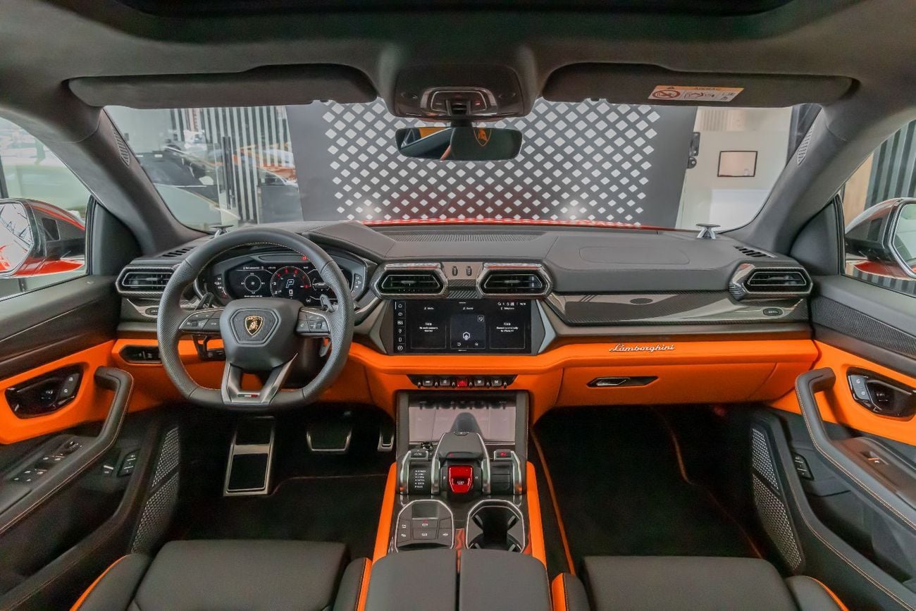 Lamborghini Urus SE Slightly Used | WARRANTY & SERVICE CONTRACT | FULL CARBON FIBER | 2025