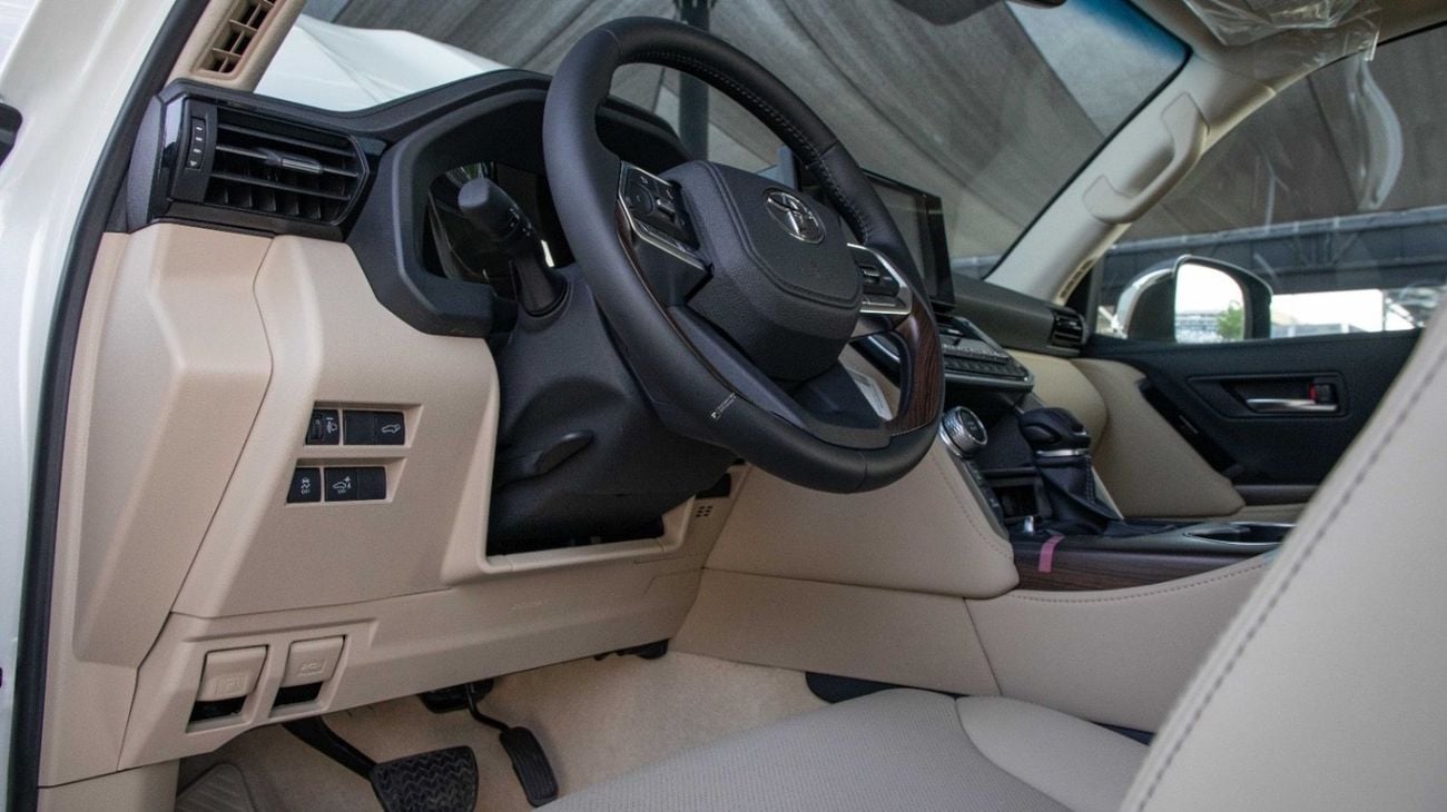 تويوتا لاند كروزر GXR2 3.3L 2025 LAND CRUISER 3.3L DIESEL FULL OPTION