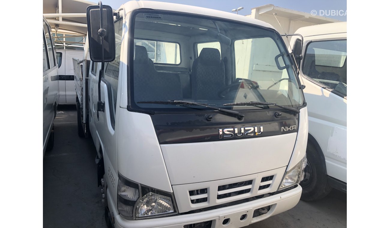 إيسوزو NPR Isuzu Npr d/c pick up,model:2008. Excellent condition