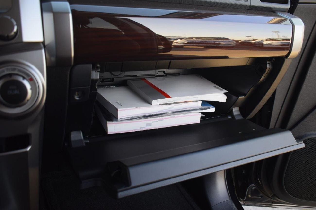 Toyota 4Runner LIMITED V6 4.0L PETROL 7 SEAT AUTOMATIC