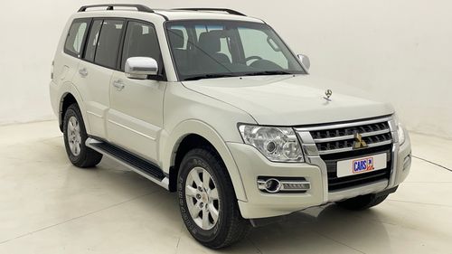 ميتسوبيشي باجيرو GLS TOP 3 | بدون دفعة مقدمة | اختبار القيادة في المنزل