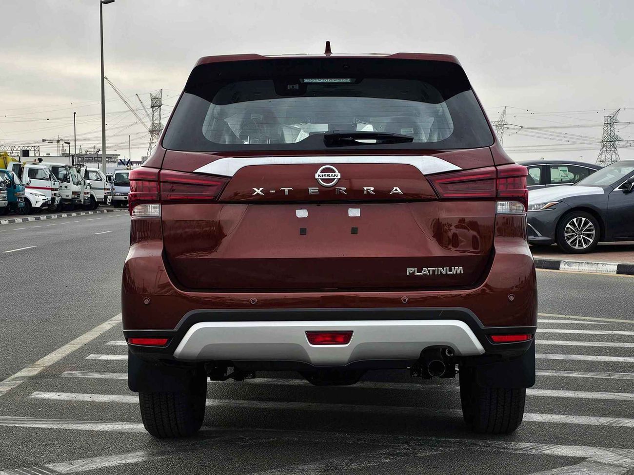 Nissan XTerra PLATINUM / 2.5L / LEATHER SEATS WITH "4" CAMERAS  (CODE # 67964)